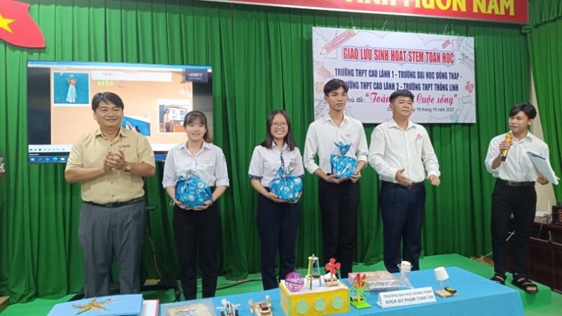 MATH STEM DAY AT CAO LANH HIGH SCHOOL 1 – THE CREATIVE NURTURE OF MATHEMATICS APPLICATION TO LIFE 