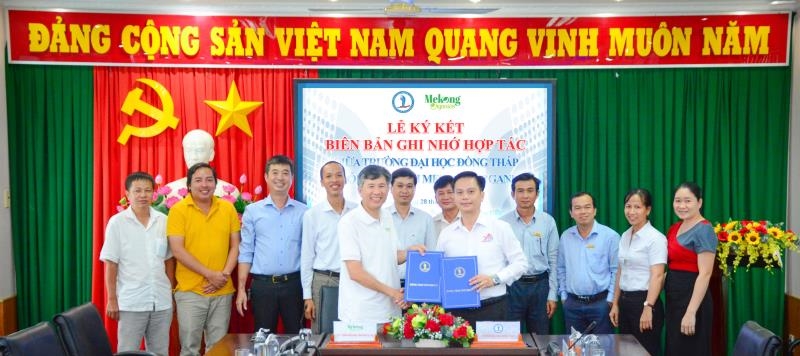 DONG TAP UNIVERSITY SIGNS A MEMORANDUM OF UNDERSTANDING WITH MEKONG ORGANICS COMPANY LIMITED