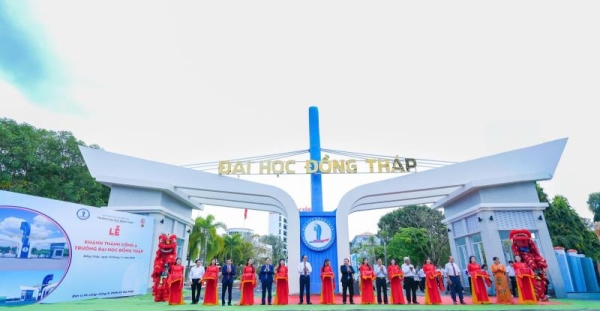 Dong Thap University Celebrates 43rd Anniversary of Vietnamese Teachers’ Day, Announces Outstanding Achievements