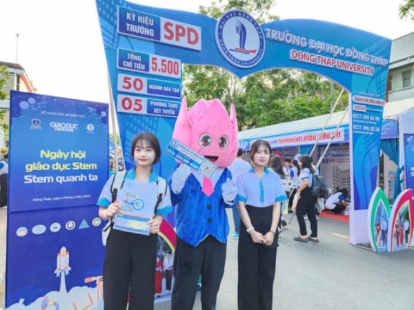 STEM AROUND US FESTIVAL WELCOMES OVER 4,000 STUDENTS AND TEACHERS