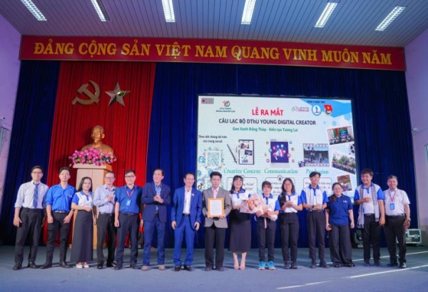 TALK SHOW: DONG THAP YOUNG ENTREPRENEURS – BUILDING STARTUPS, SPREADING THE READING CULTURE