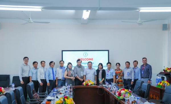 WORKING SESSION WITH DELEGATIONS FROM GRIFFITH UNIVERSITY AND THE UNIVERSITY OF QUEENSLAND (AUSTRALIA)