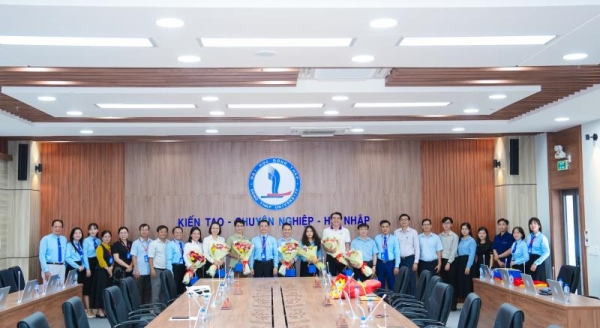 Dong Thap University Expands Cooperation to Enhance VSTEP Training and Testing Quality